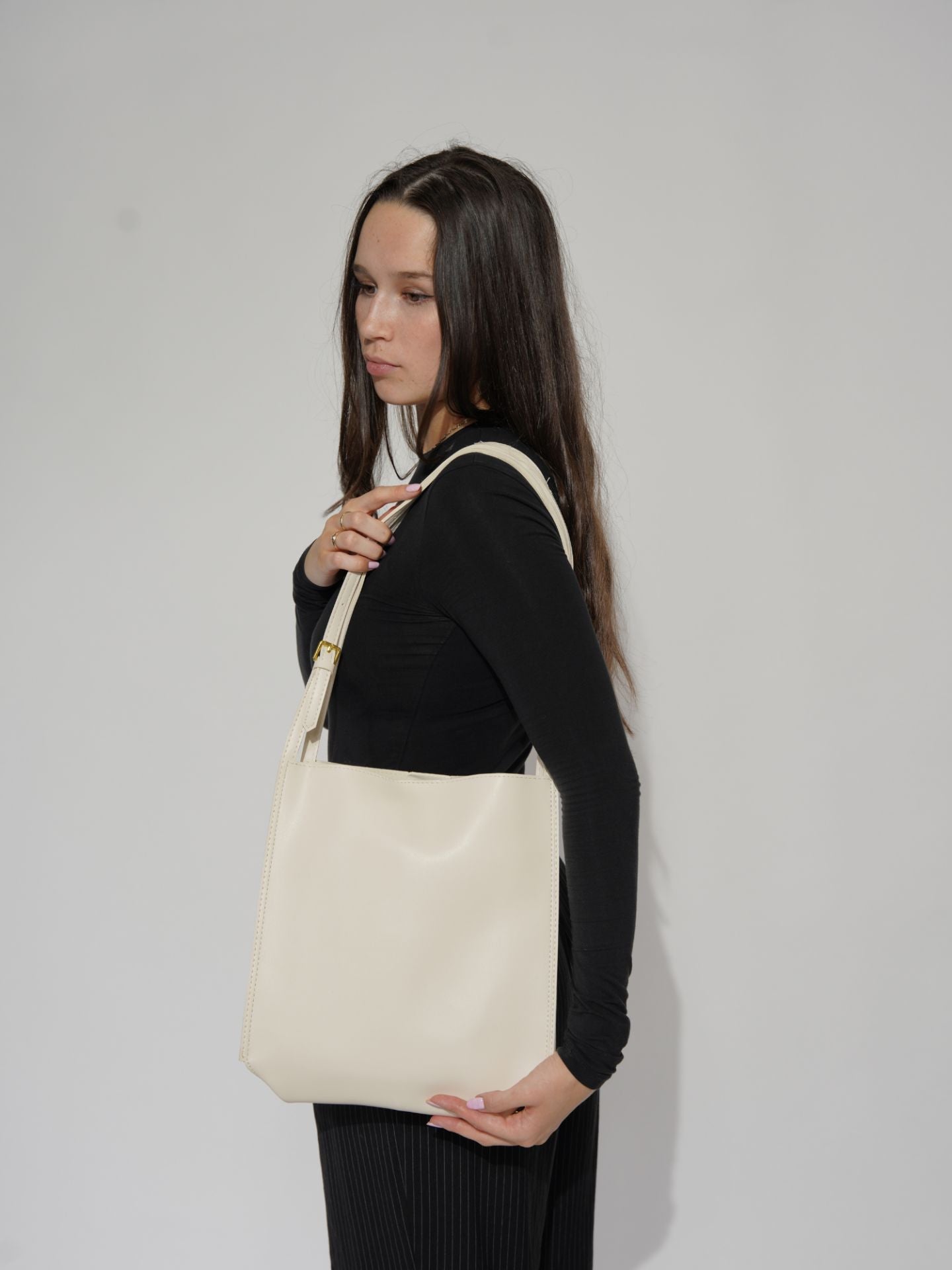Arya Daily Chic Veganes Leder Schultertasche
