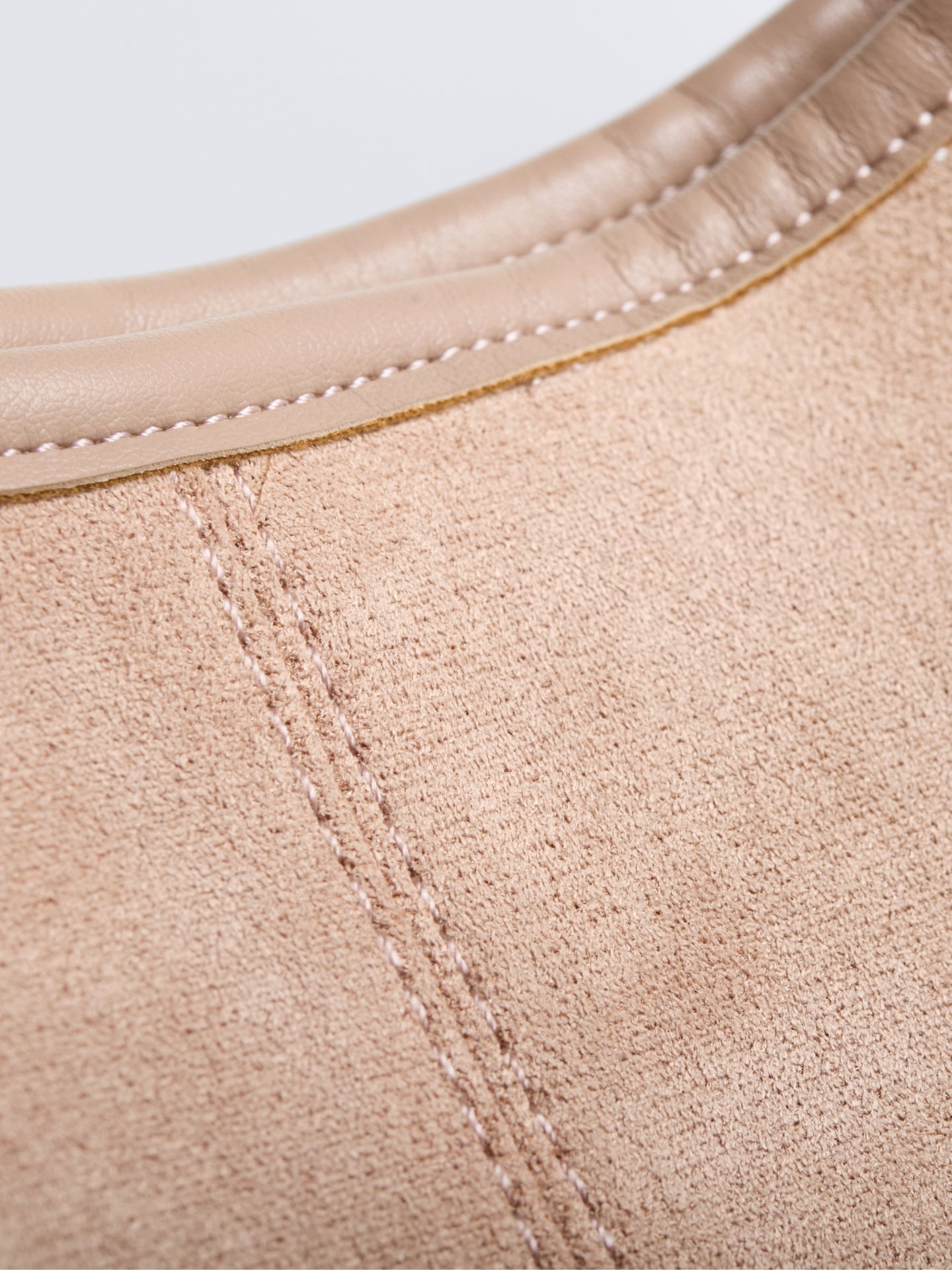 Elegante vegane Leder-Halbmond-Tasche