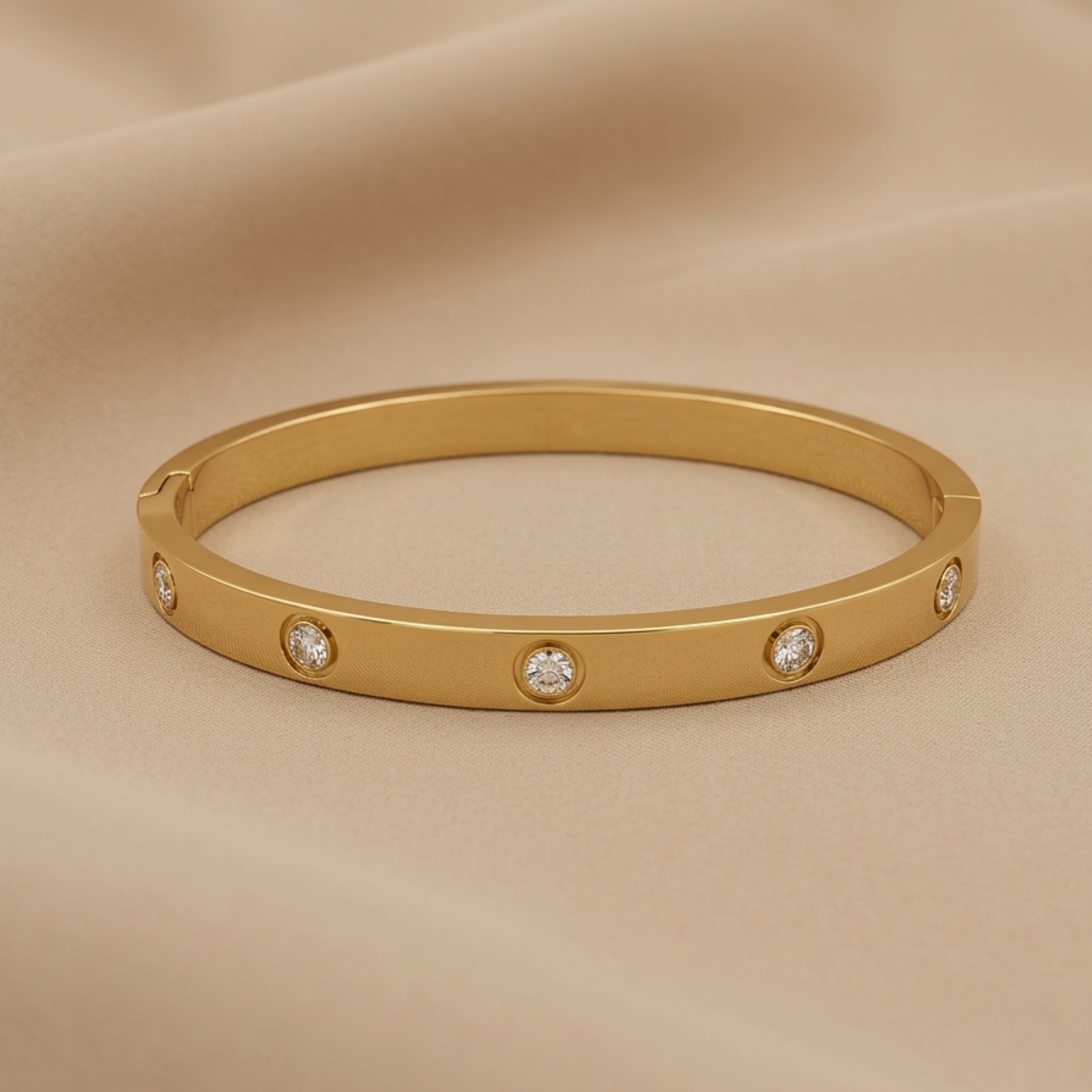 Velindra Luxe Kristall Armreif