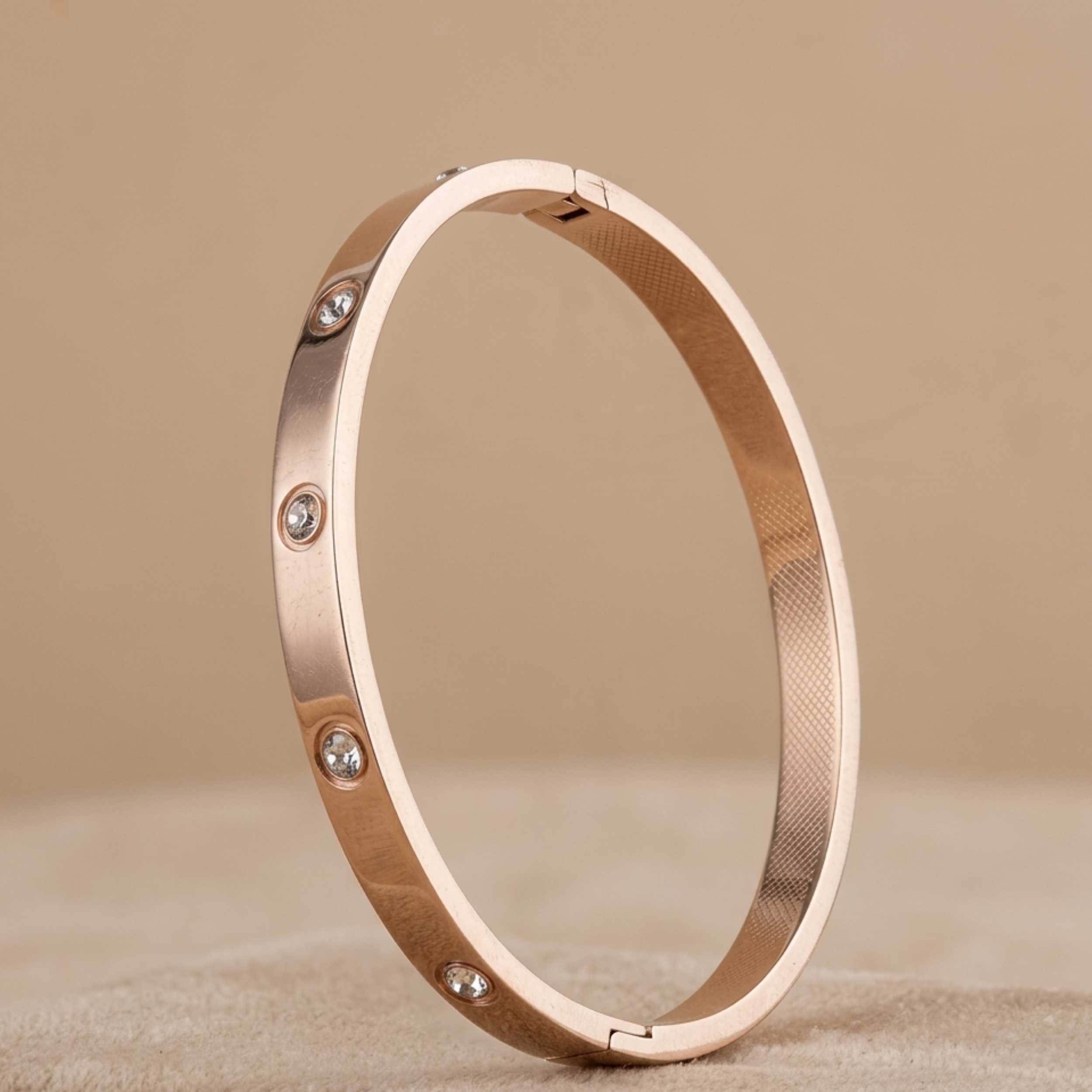 Velindra Luxe Kristall Armreif