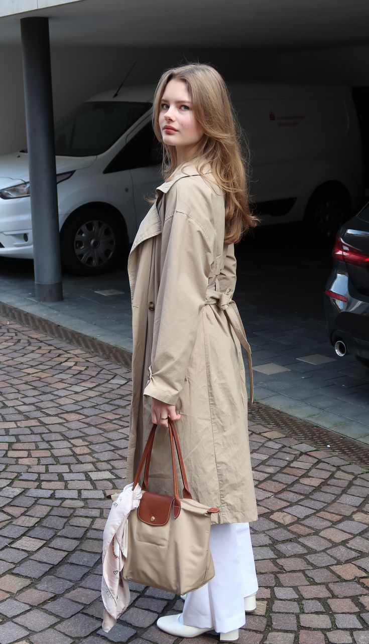 Vivienne Luxe Tote