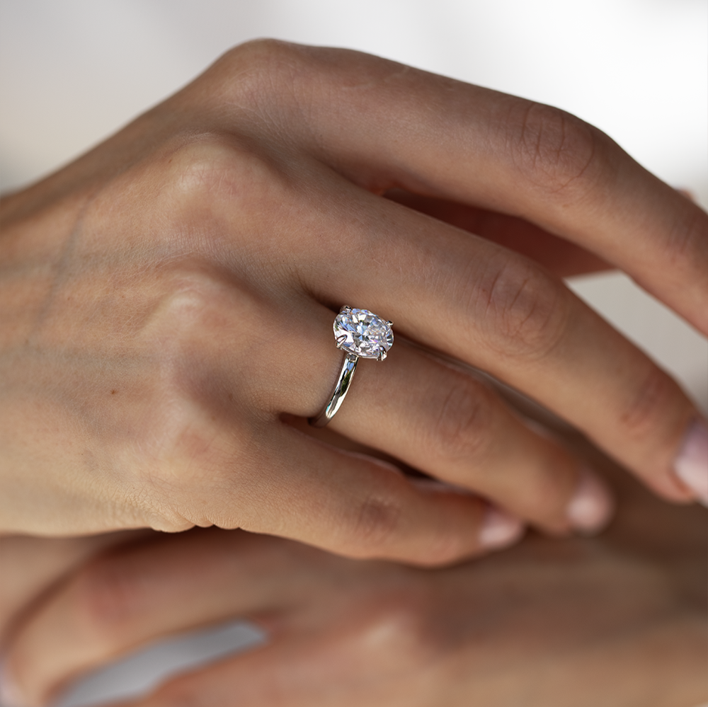 Glänzender Moissanit Eleganzring