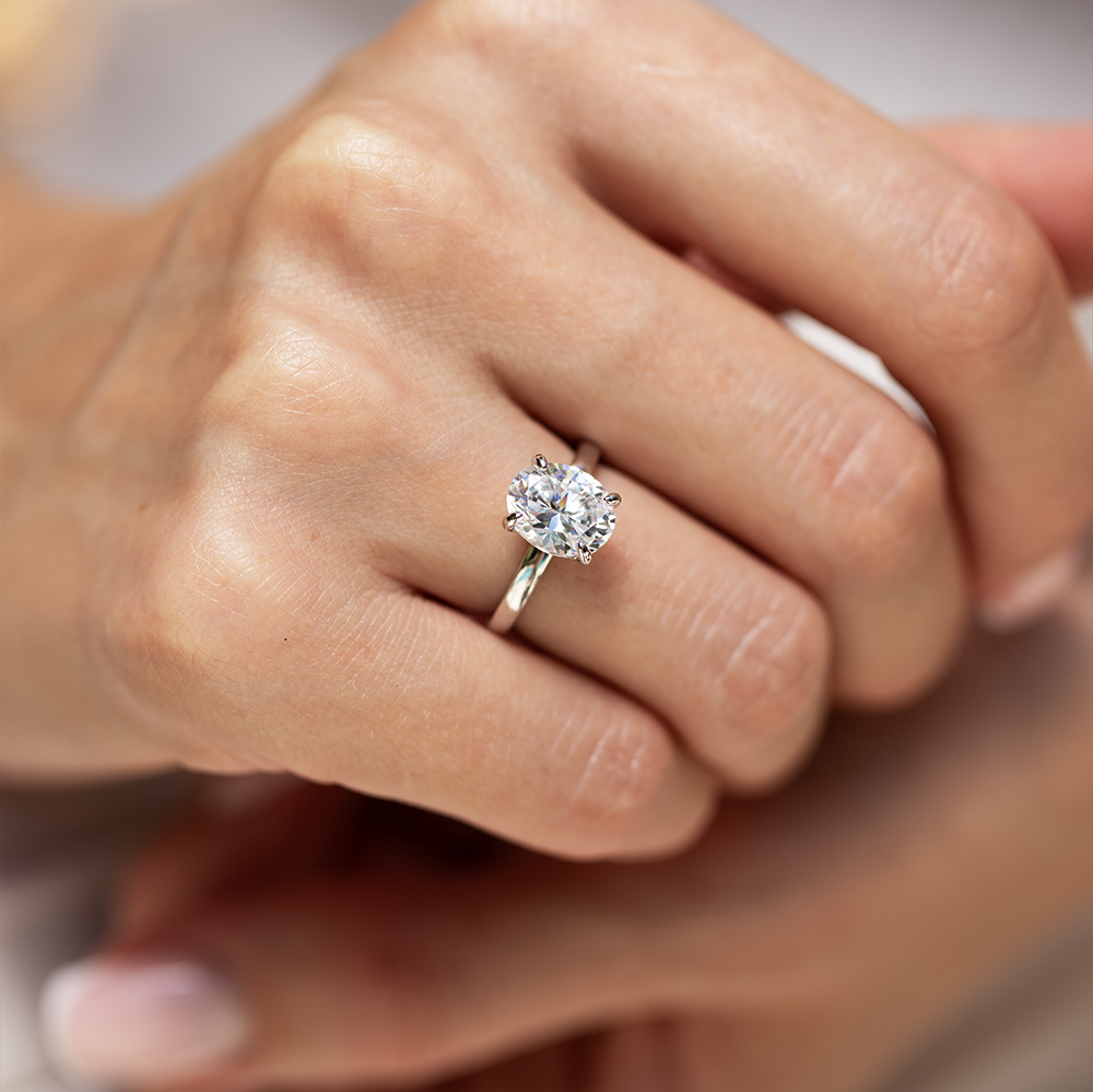 Glänzender Moissanit Eleganzring