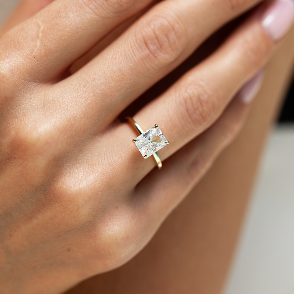 Glänzender Glanz Moissanite Solitär Goldring