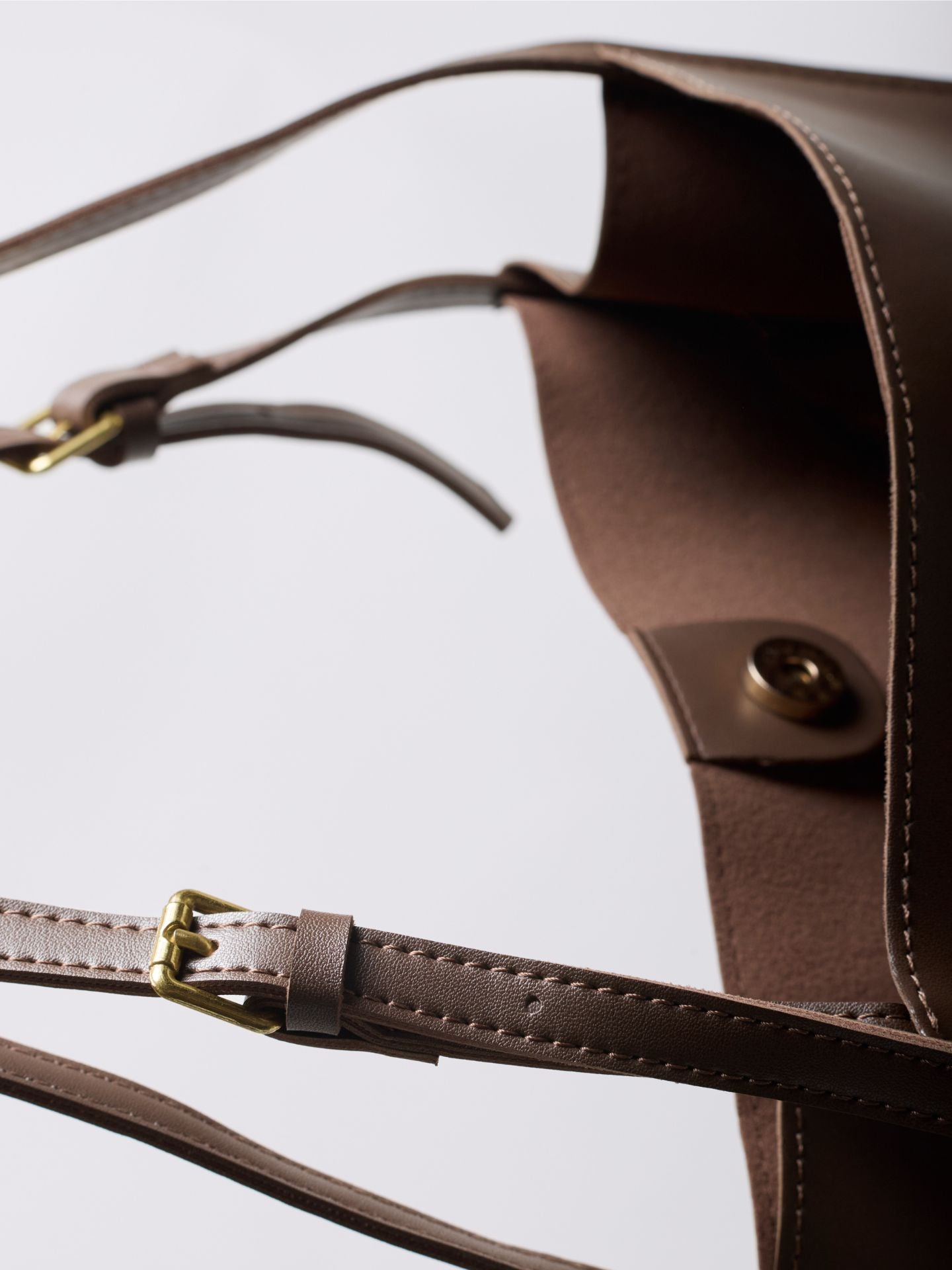Arya Daily Chic Veganes Leder Schultertasche