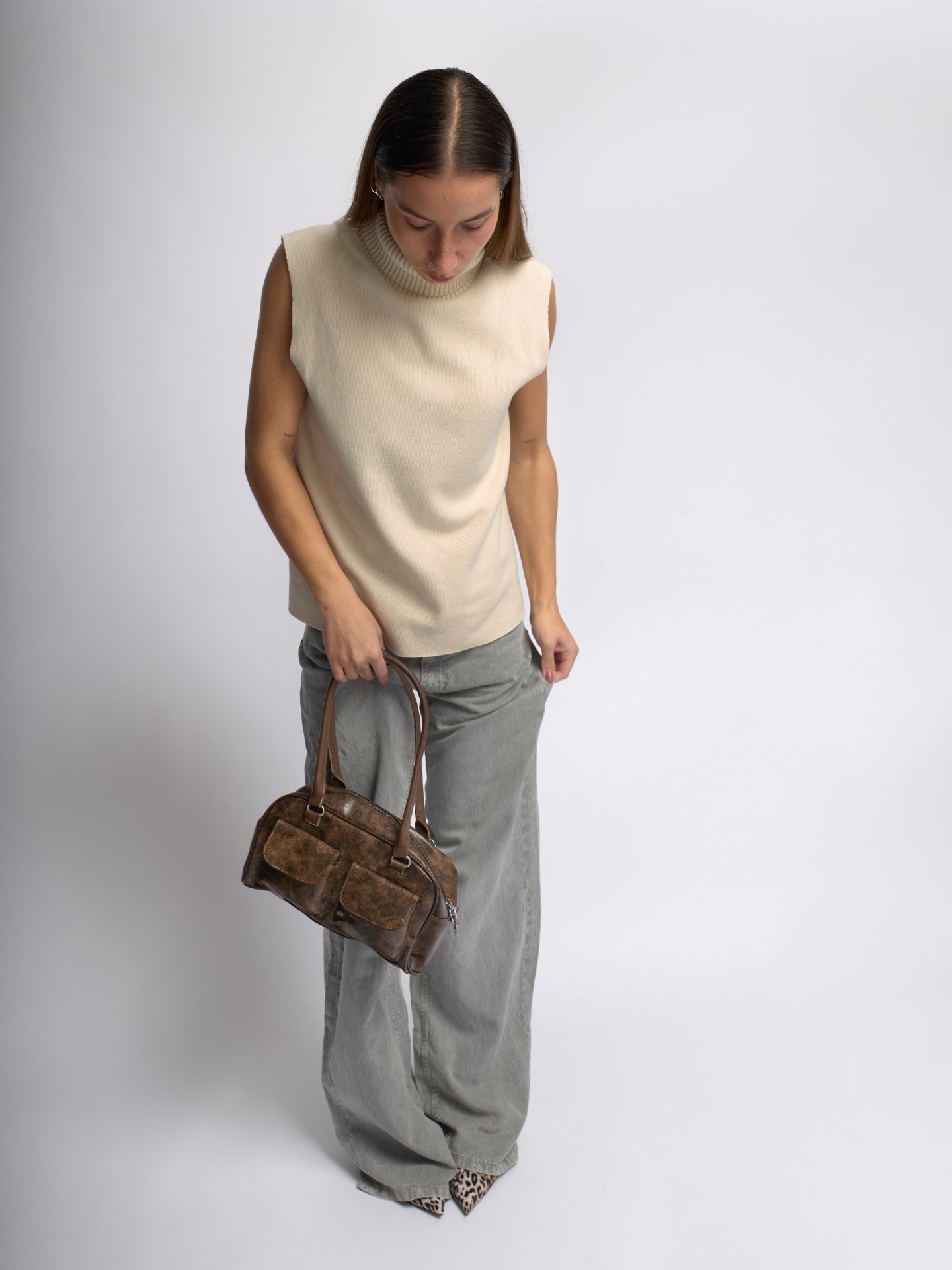 Städtische elegante, abgenutzte Leder-Schultertasche