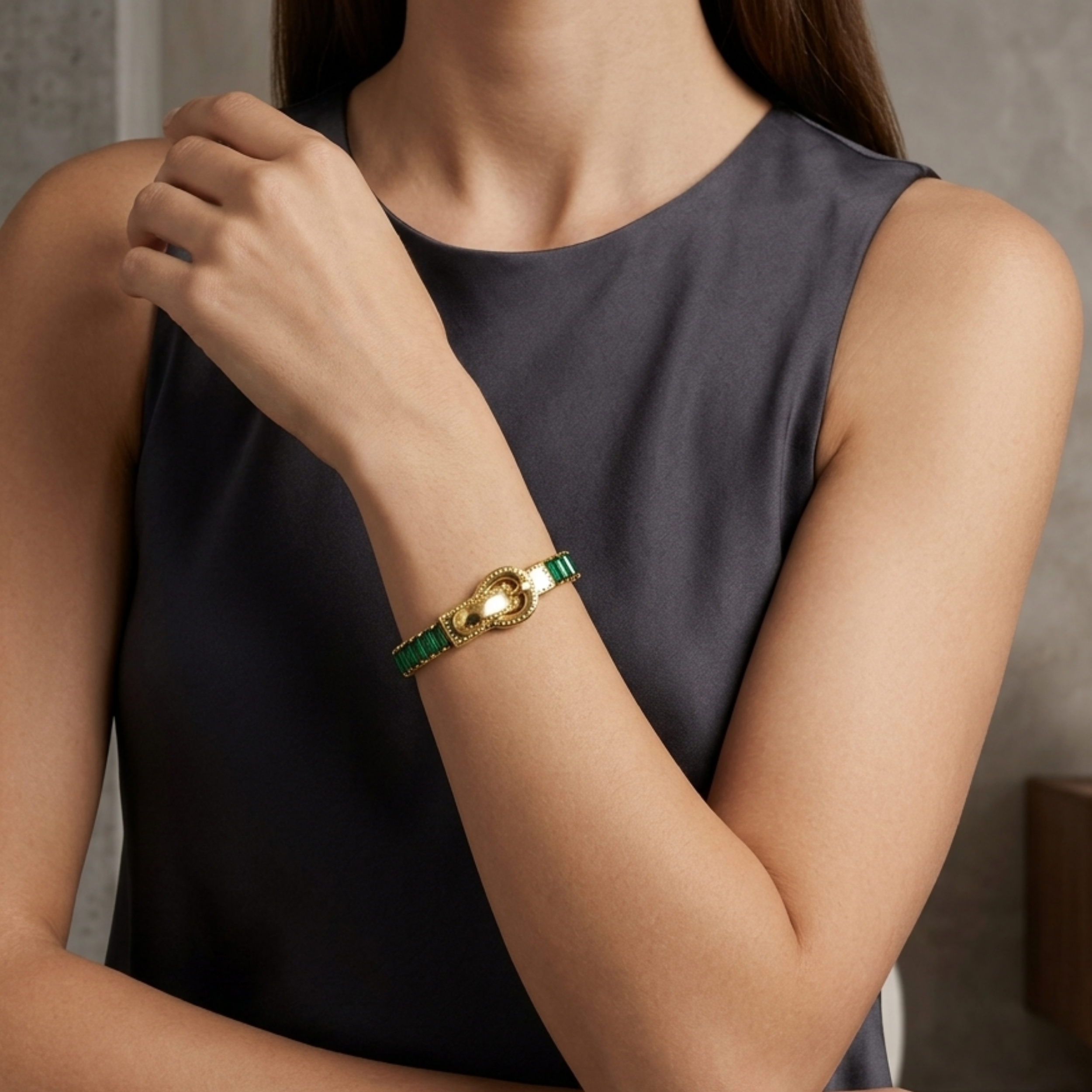 Zephyra Baguette Emerald Bracelet