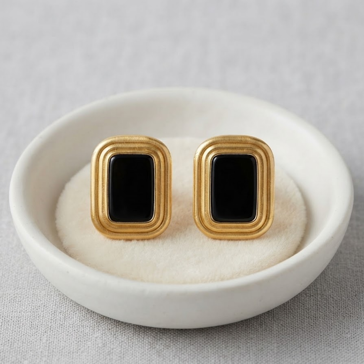 Zavelle Midnight Earrings