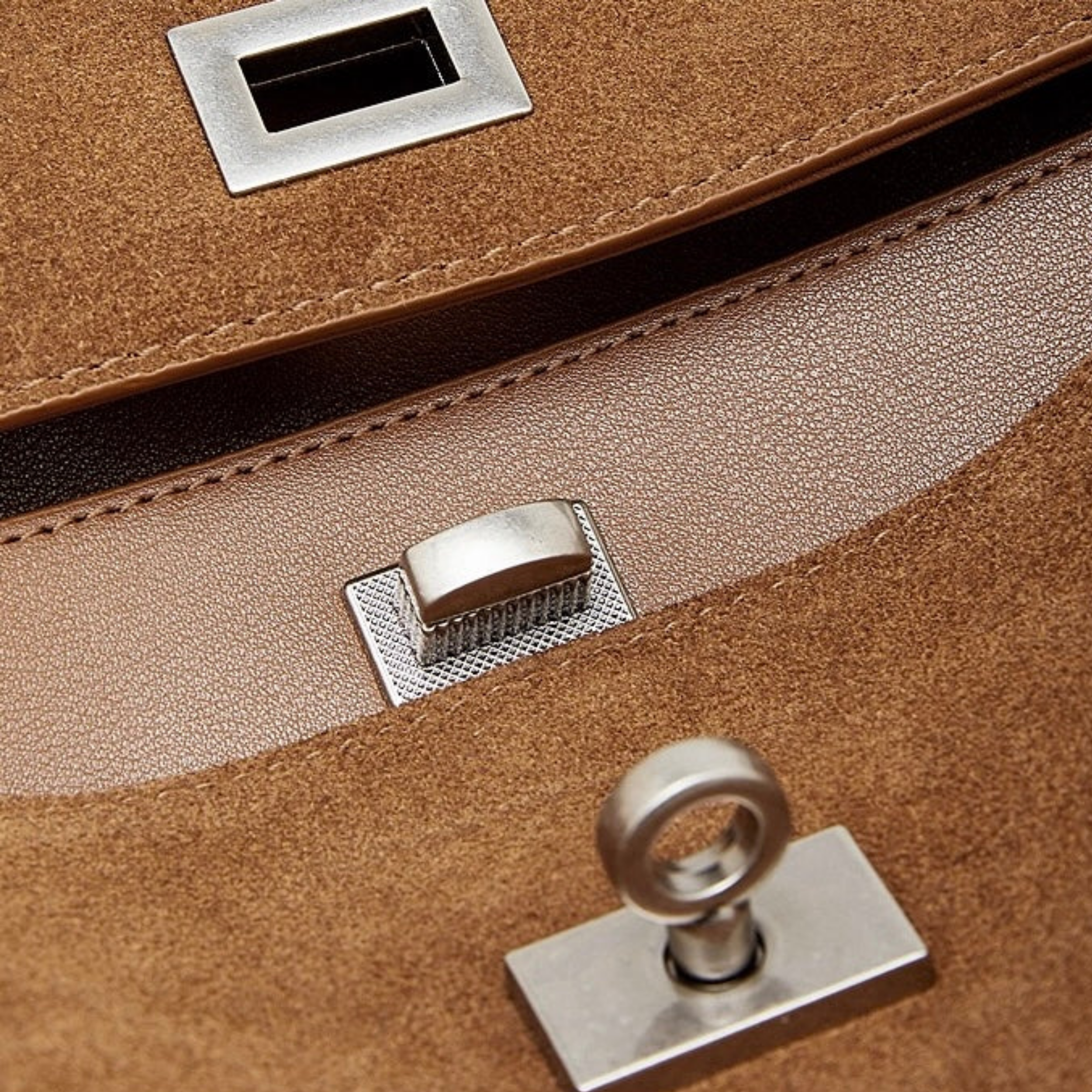 Sylvae Soft Suede Echtleder Handtasche mit Tragegriff