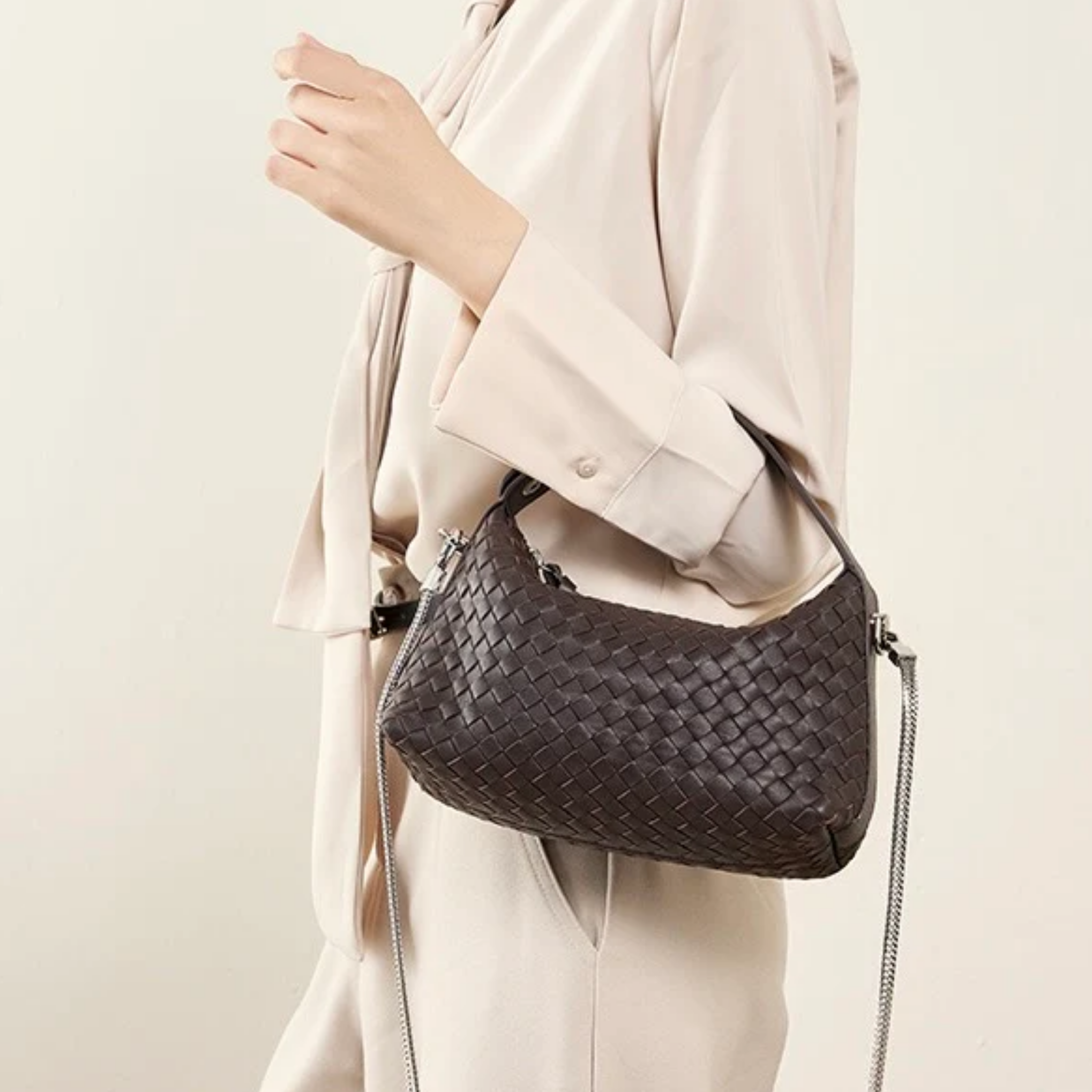 Elaréa Echt Lammfell Leder Geflochtene Clutch mit Kettenriemen