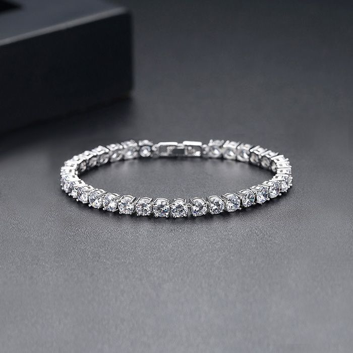 Strahlende Eleganz Cubic Zirconia Tennisarmband