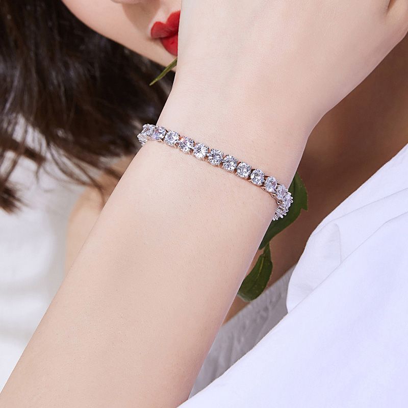Strahlende Eleganz Cubic Zirconia Tennisarmband