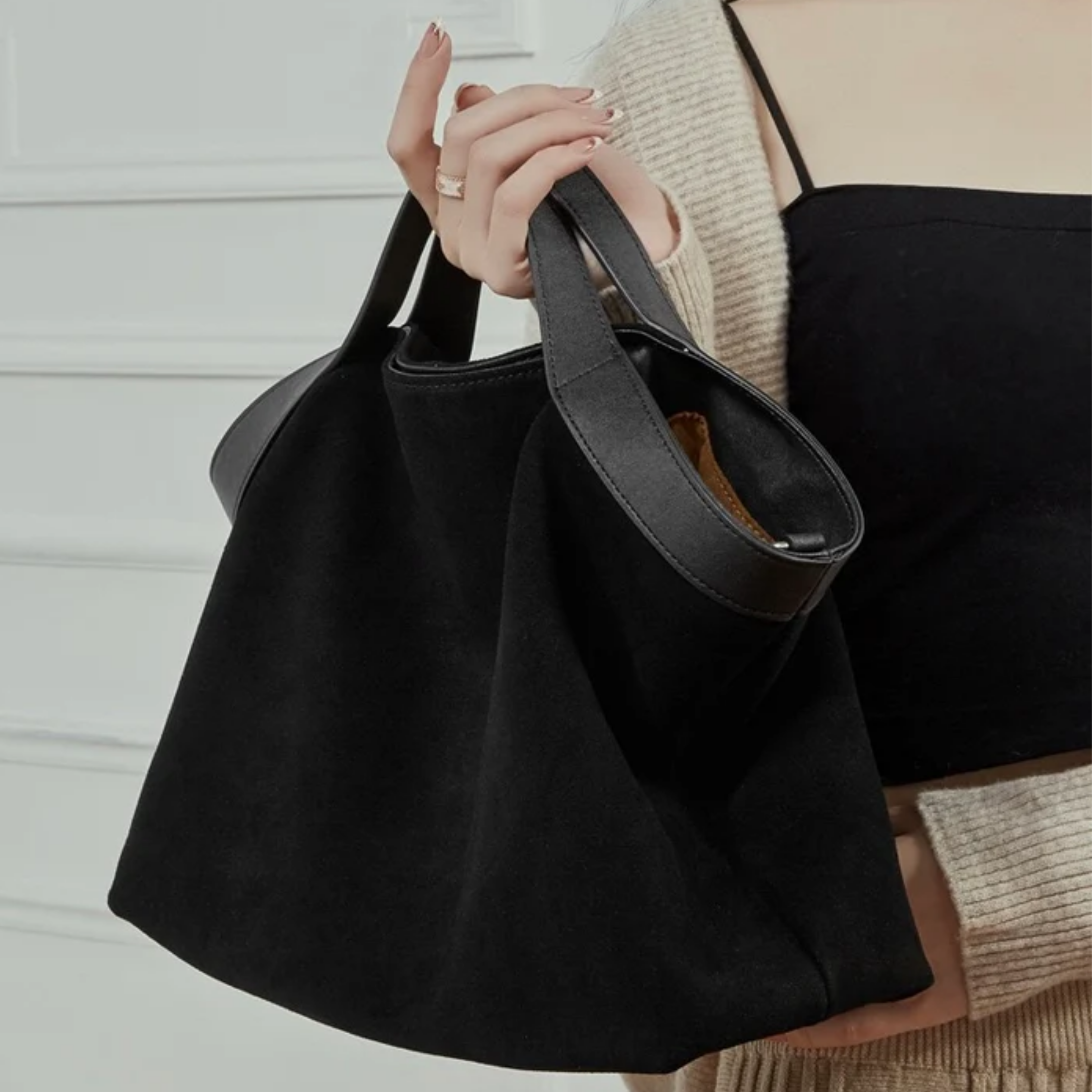 Bellanova Wildleder- und Echtleder Klassische Strukturierte Schultertasche