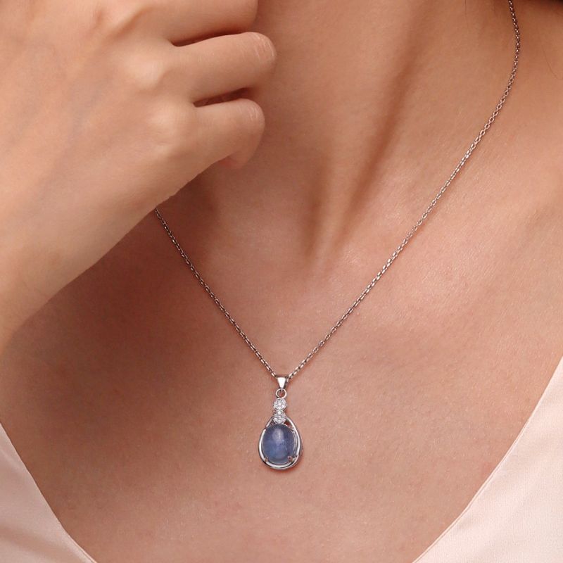 Ocean's Embrace Natural Aquamarine Pendant Necklace
