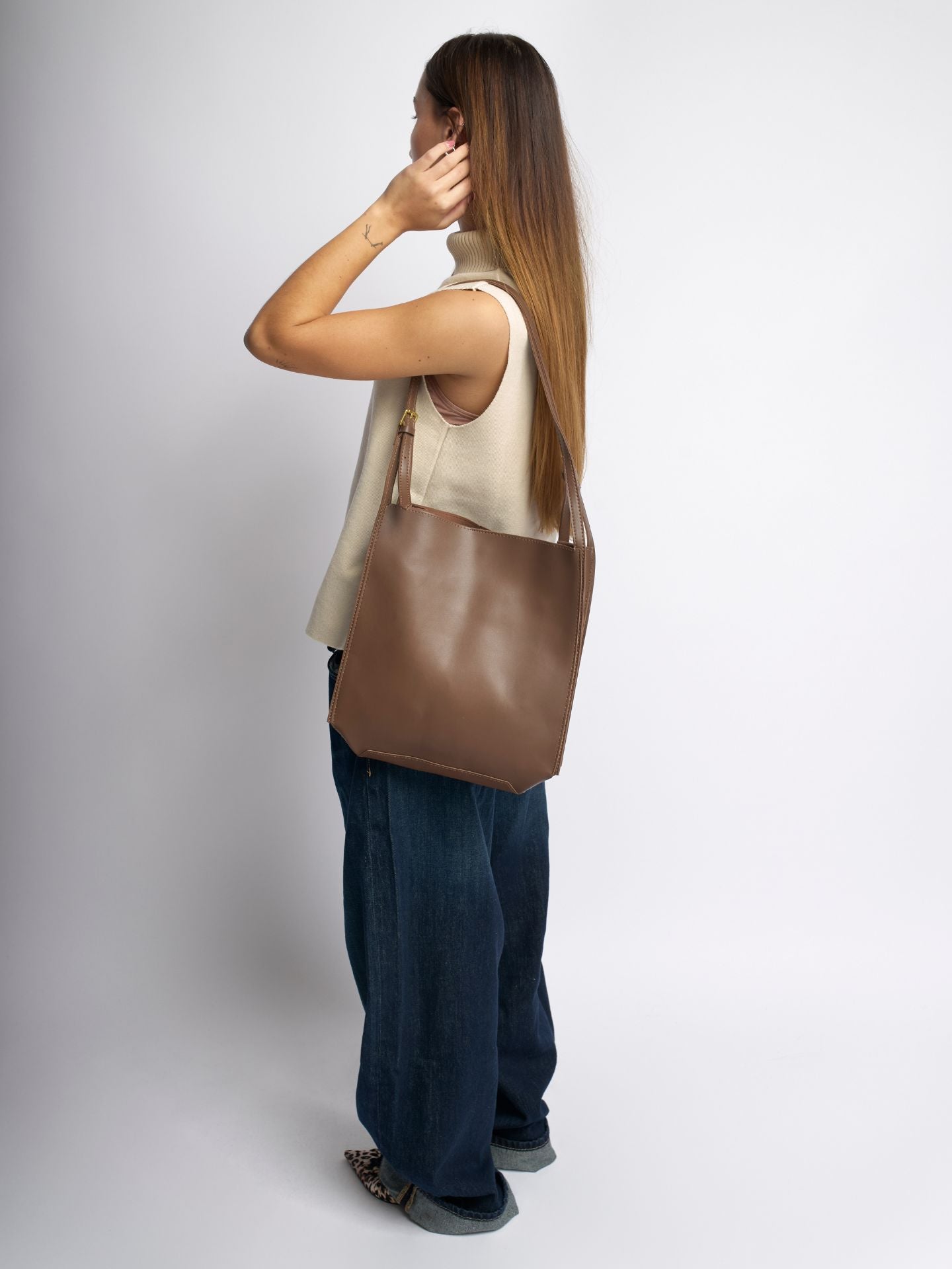 Arya Daily Chic Veganes Leder Schultertasche