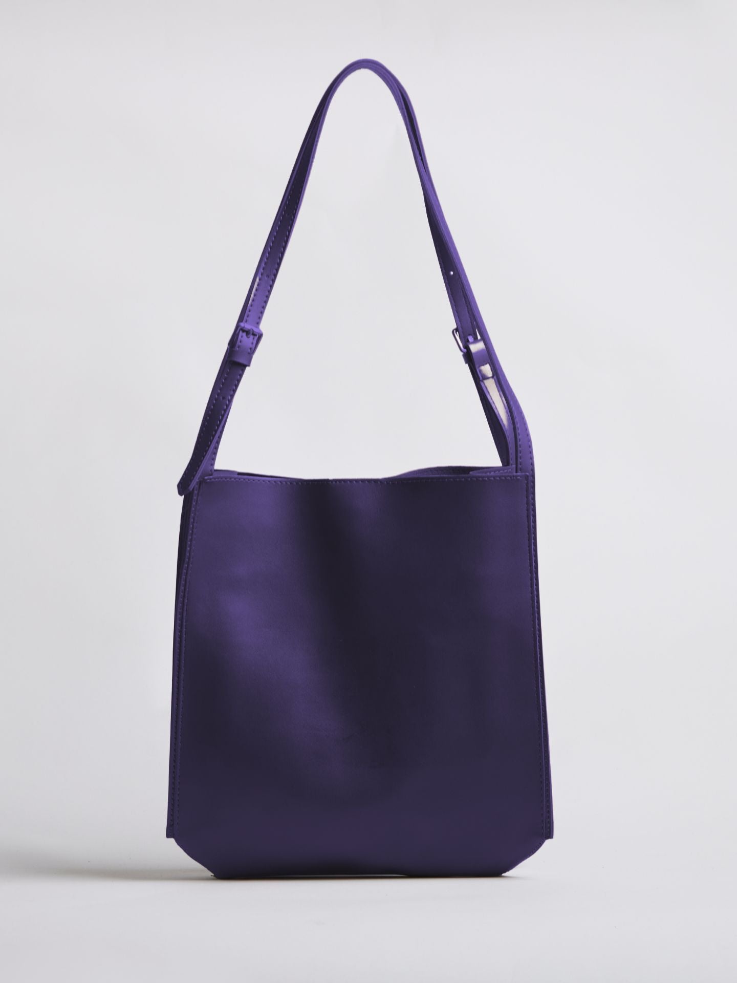 Arya Daily Chic Veganes Leder Schultertasche