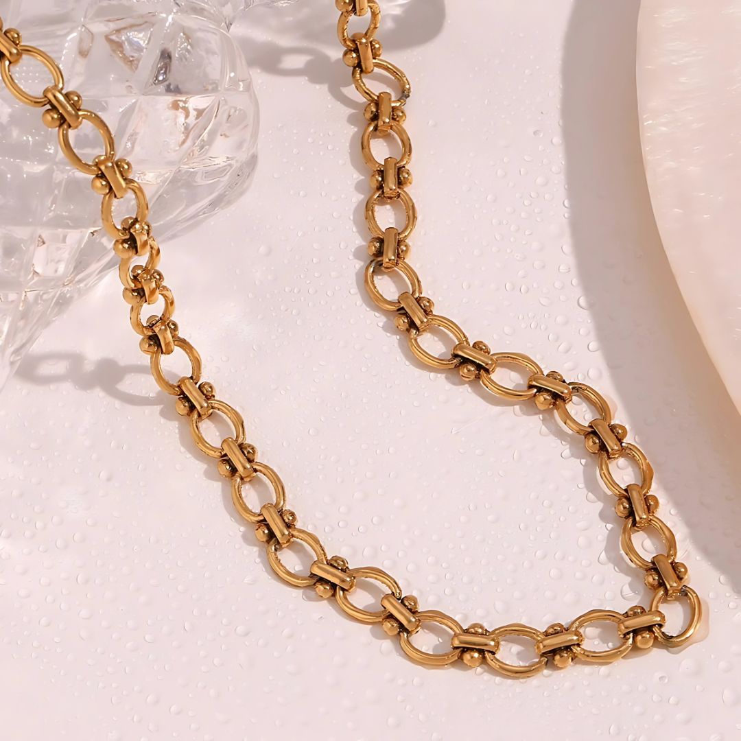 Bold Bridget Oval Link Chain Necklace – Modernes Statement-Schmuckstück für jeden Anlass