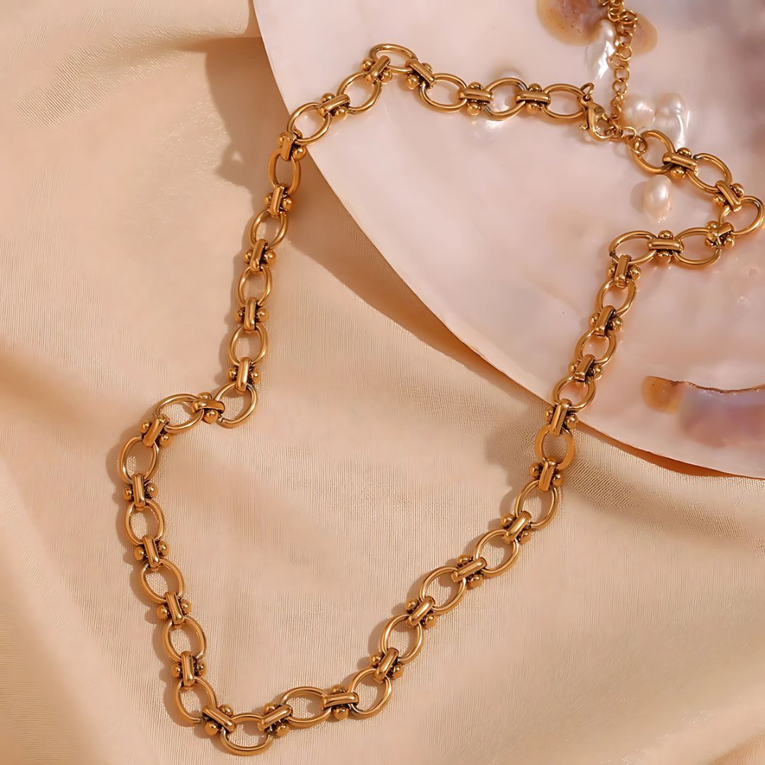 Bold Bridget Oval Link Chain Necklace – Modernes Statement-Schmuckstück für jeden Anlass