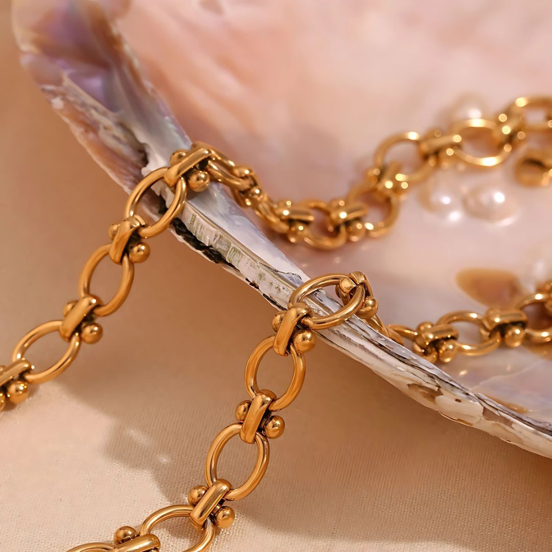 Bold Bridget Oval Link Chain Necklace – Modernes Statement-Schmuckstück für jeden Anlass