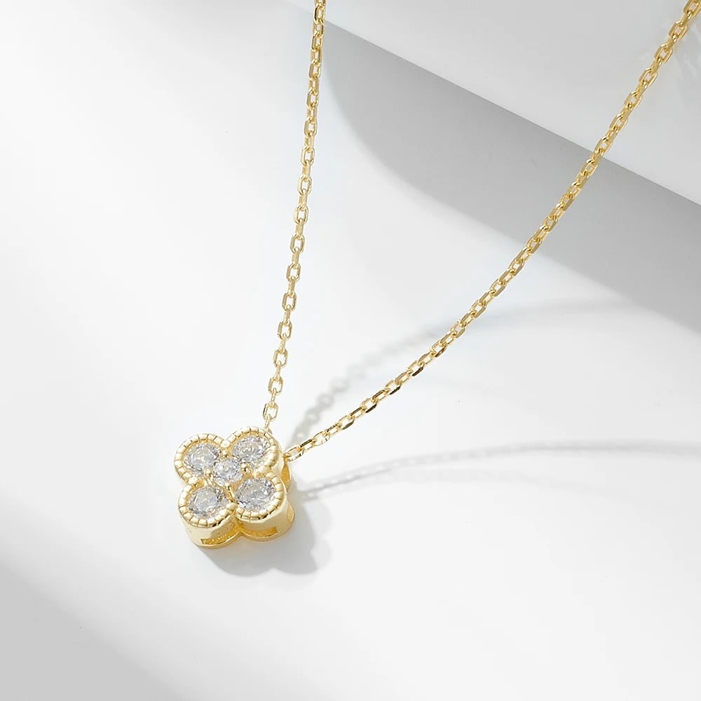 VIERBLÄTTRIGER KLEE DIAMANT PENDANT NECKLACE