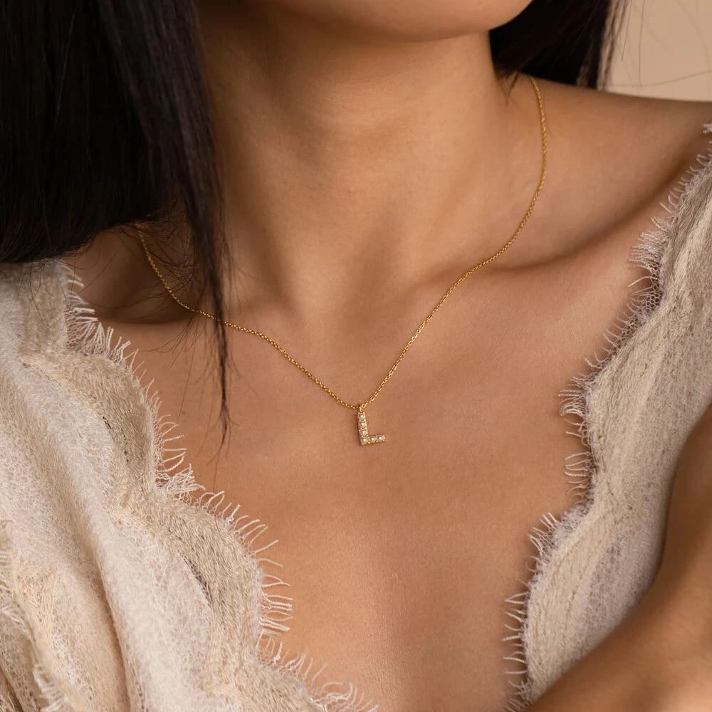 Personalisierte Perlen-Initialen-Halskette – Eleganter Schmuck für Frauen