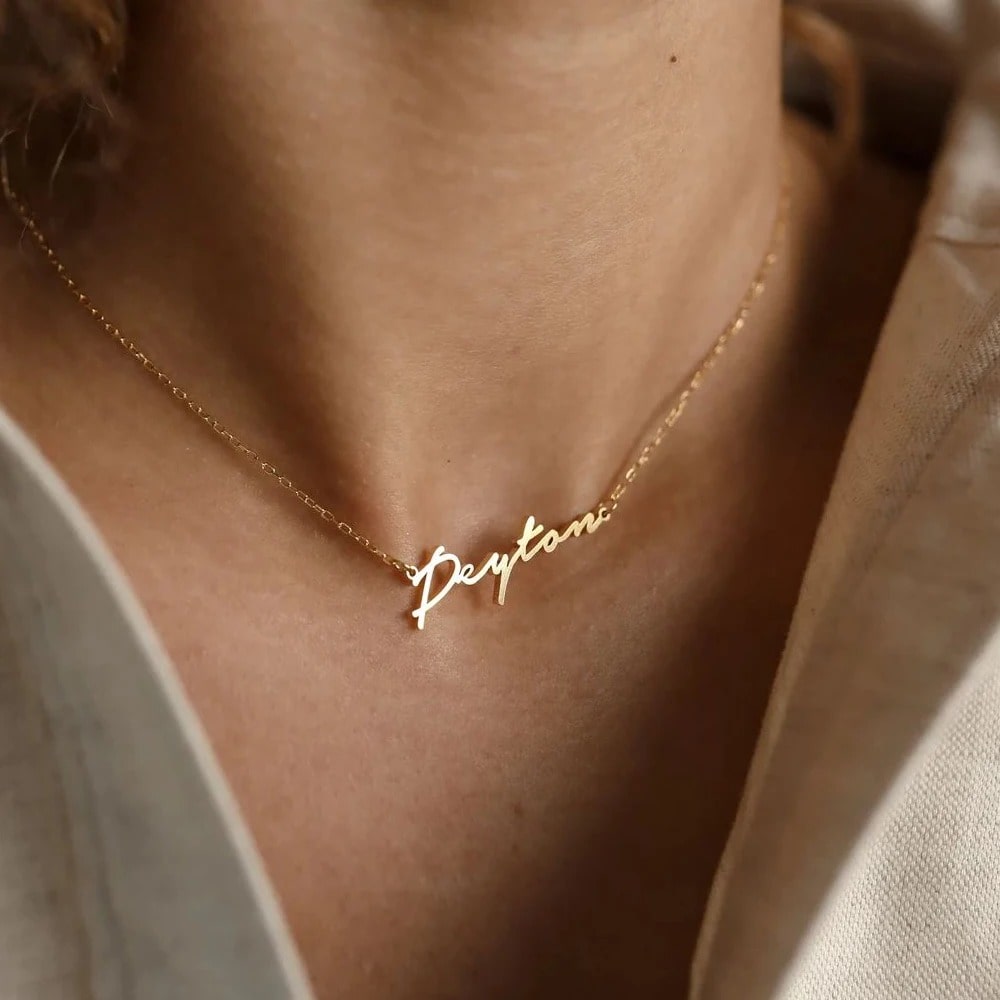 Elegante Peyton personalisierte Namenskette