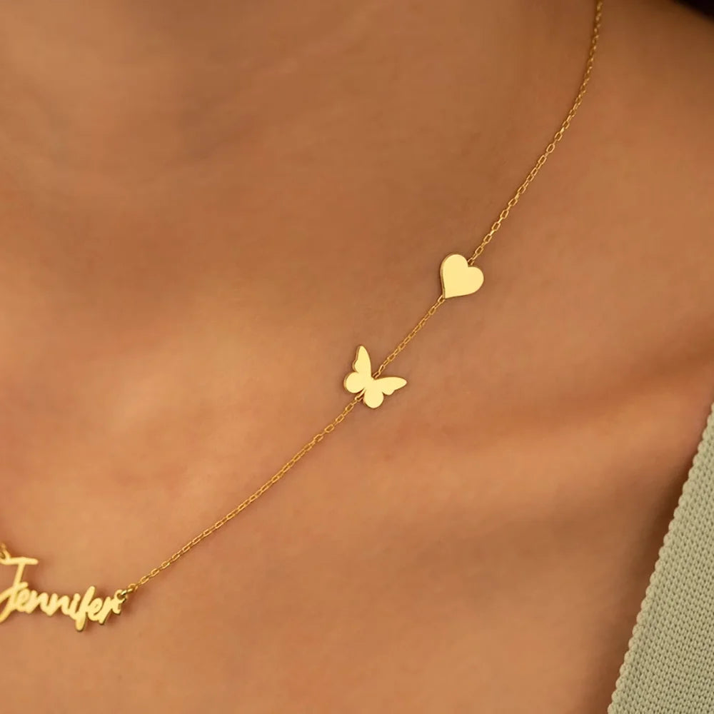 Personalisierte Glücks-Halskette mit Herz und Schmetterling