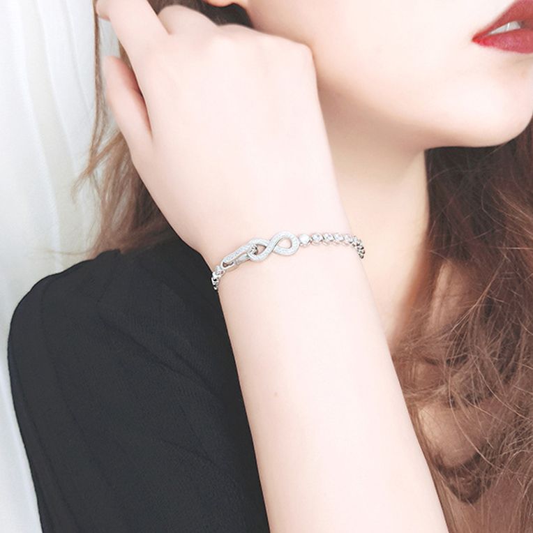 Ewige Eleganz Tennisarmband