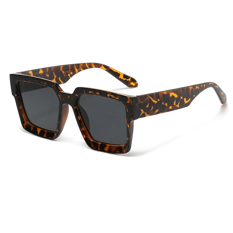 Ewige Eleganz Quadrat 70er-Jahre-inspirierte biobasierte Sonnenbrille