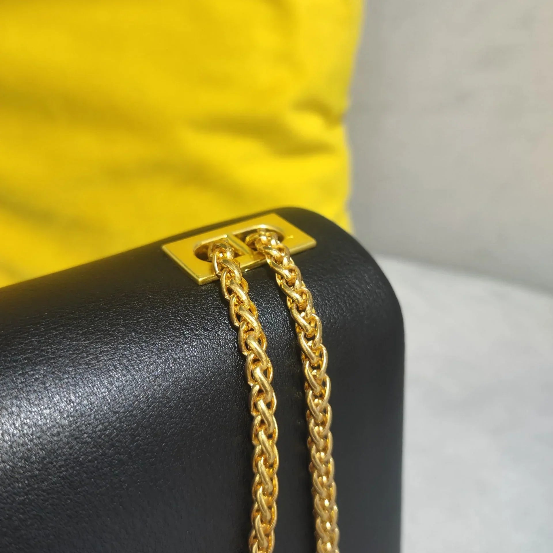 Urbane Eleganz Convertible Leder Umhängetasche