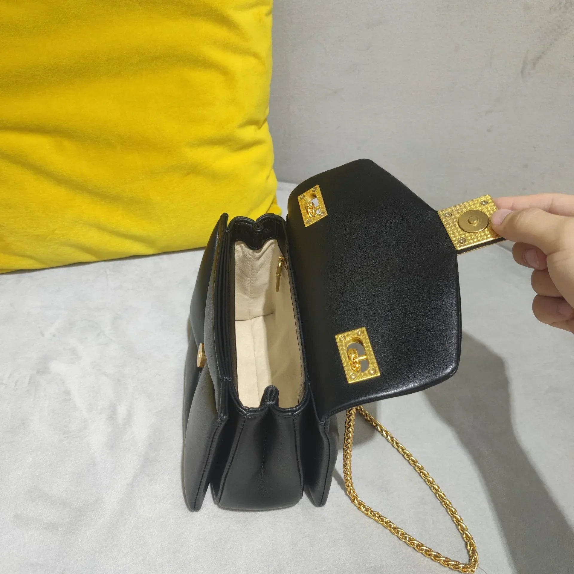 Urbane Eleganz Convertible Leder Umhängetasche