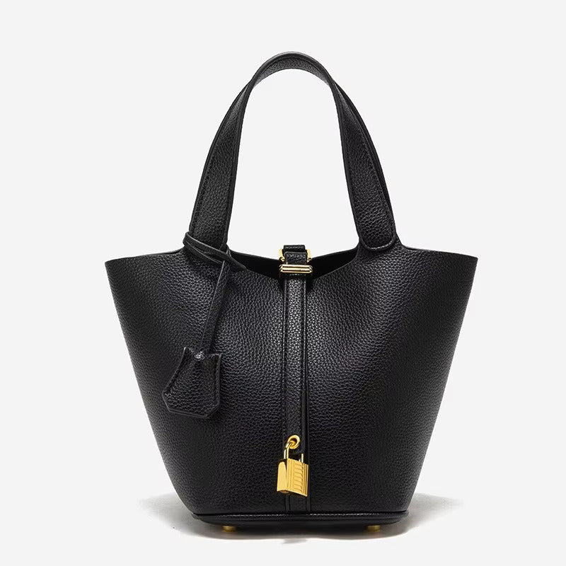 Beuteltasche aus veganem Leder