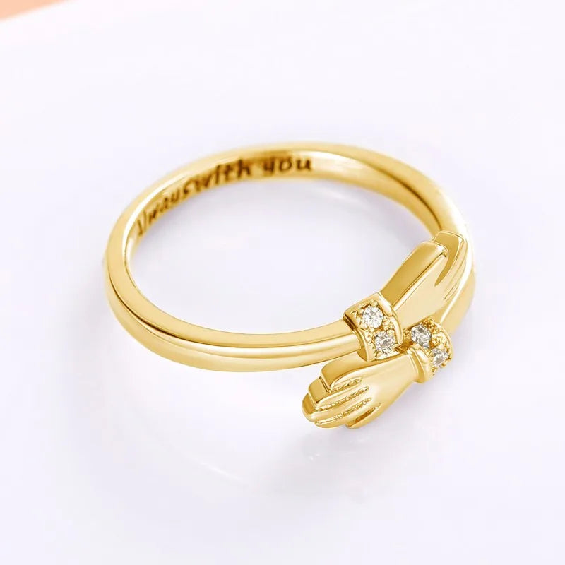 Personalisierter Diamant-Hand-Hug-Ring mit individueller Nachricht