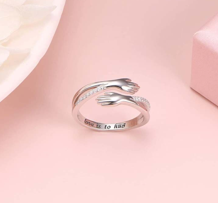 Personalisierter Diamant-Schliff-Hug-Ring mit individueller Nachricht