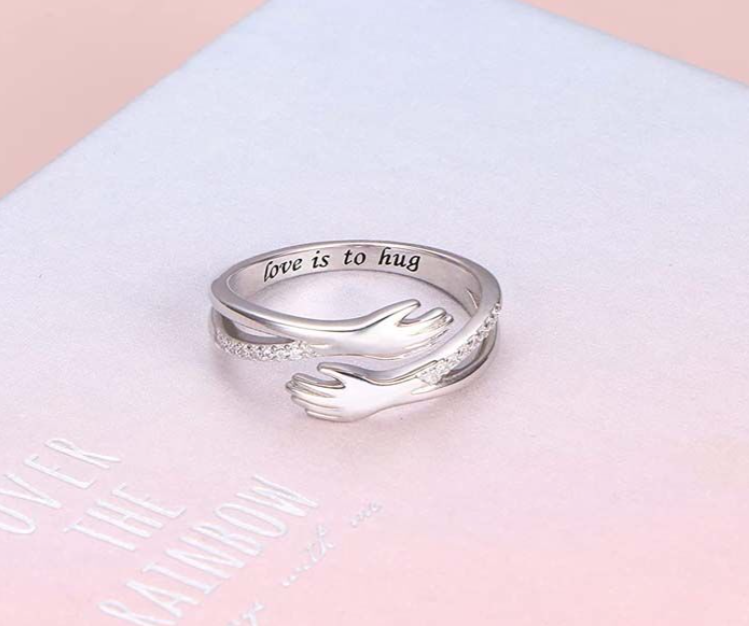 Personalisierter Diamant-Schliff-Hug-Ring mit individueller Nachricht