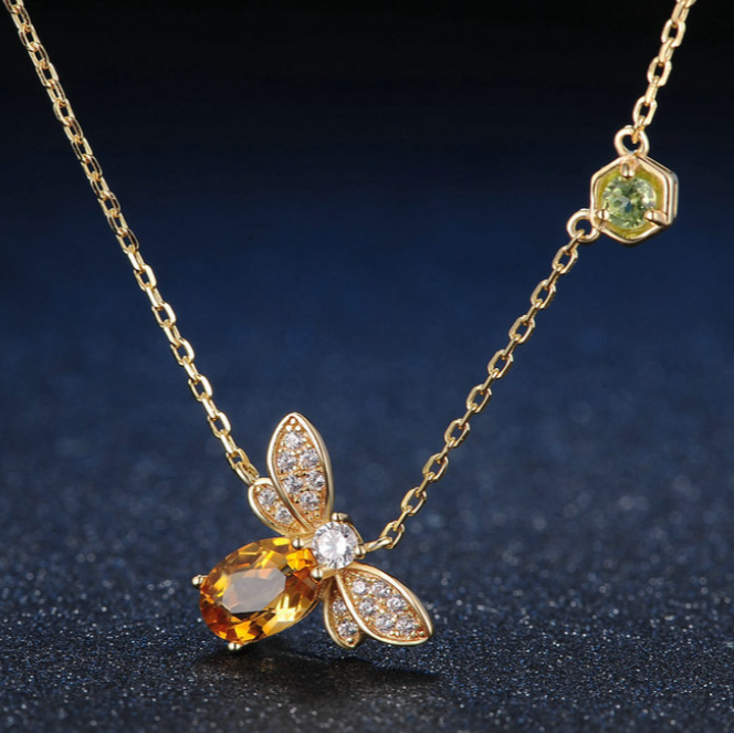 Goldene Honigbienen-Anhänger-Halskette