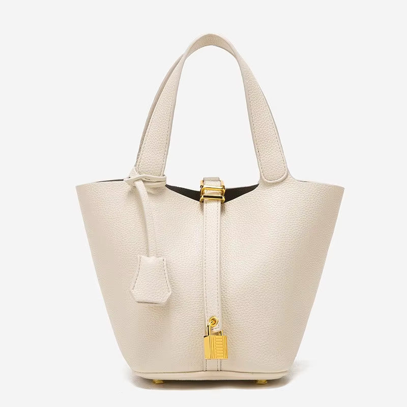 Beuteltasche aus veganem Leder