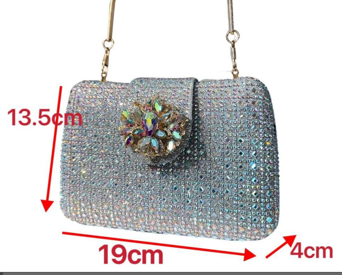Luxuriöse Lederhandtasche für Frauen – Zeitloses Design, vielseitig und geräumig mit verstellbarem Tragegurt