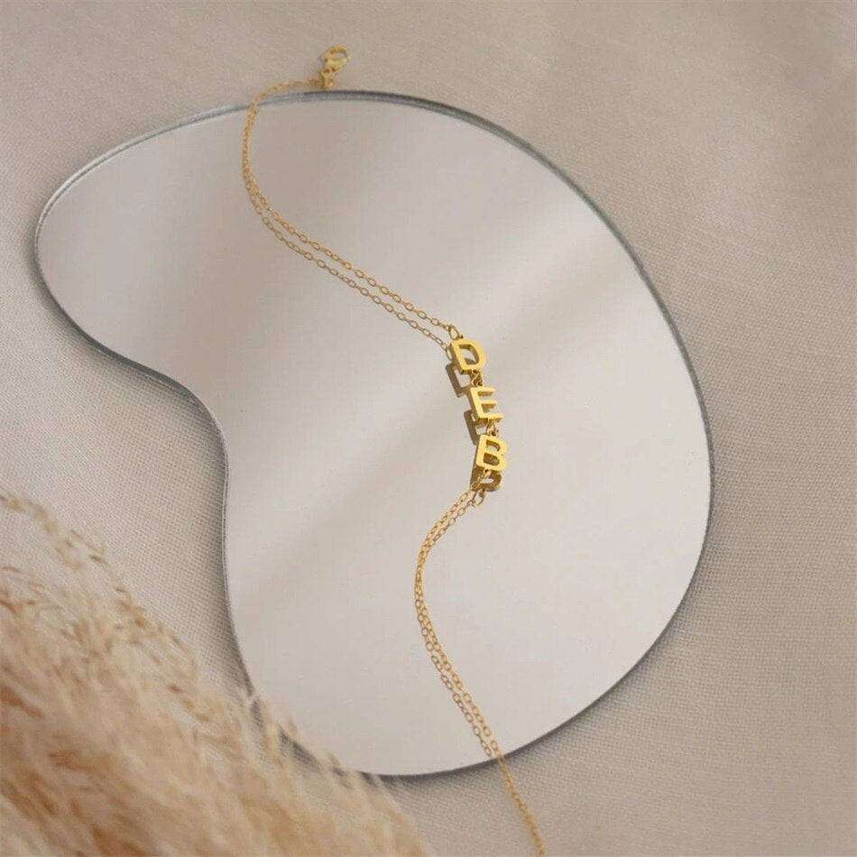 Personalisierbares Losari Buchstabenarmband mit anpassbarem Ketten