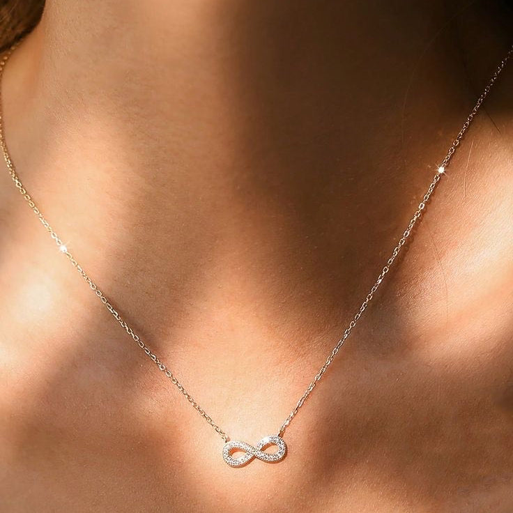 Eterna Infinity Halskette