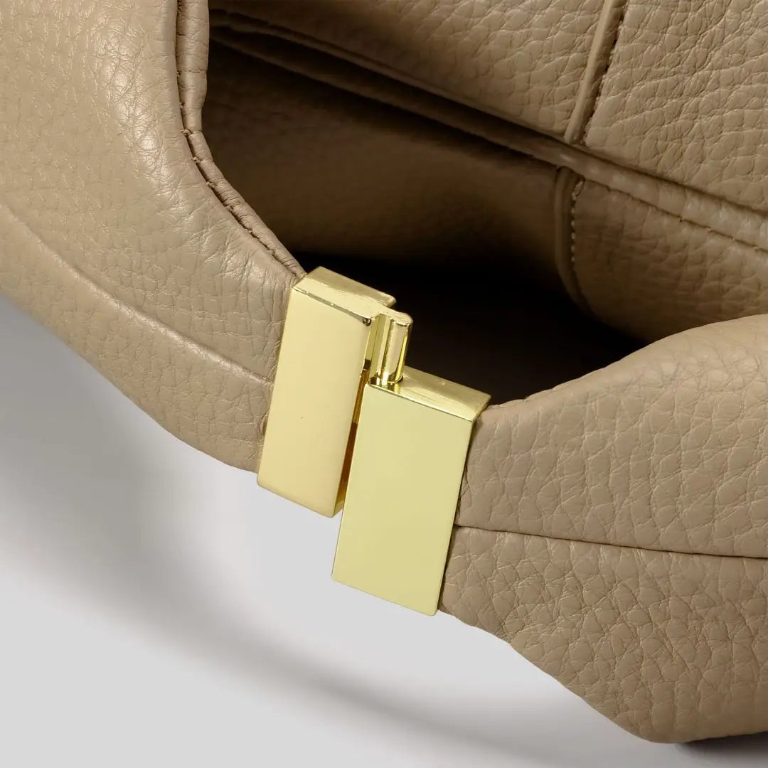 Luxuriöse Handtasche aus meerwasserbasierten Materialien – Zeitloses, nachhaltiges Design für jeden Anlass