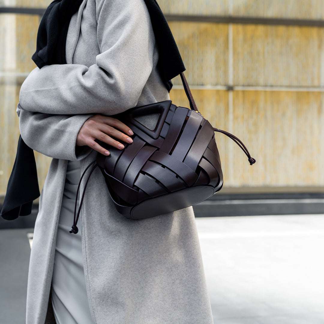 Schicke Geflochtene Lederhandtasche für Legere und Formelle Looks