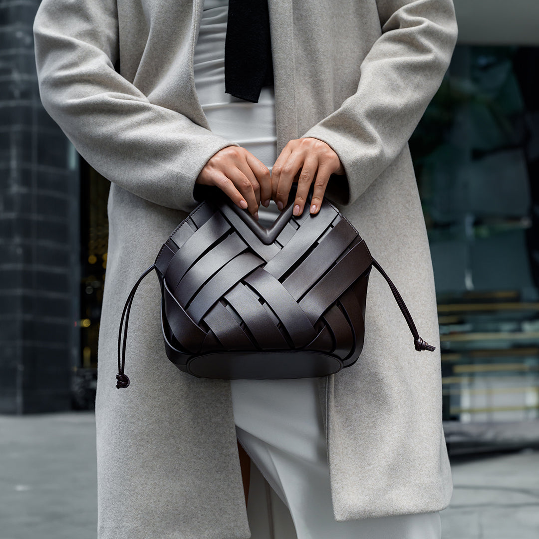 Schicke Geflochtene Lederhandtasche für Legere und Formelle Looks