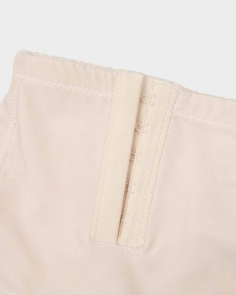 Sculpt & Lift Hochtaillierte Formende Shorts
