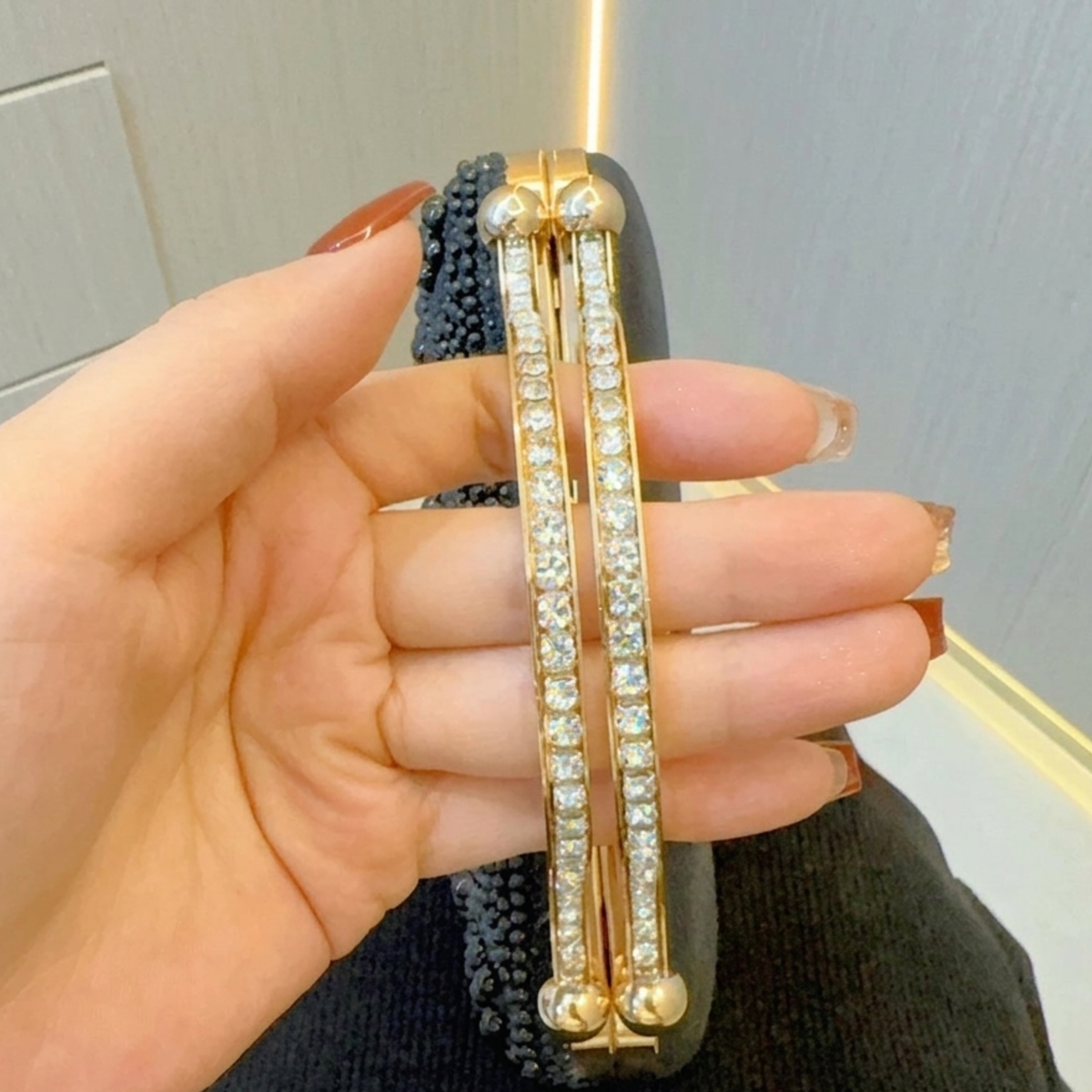 Tierra Pearl Clutch Bag