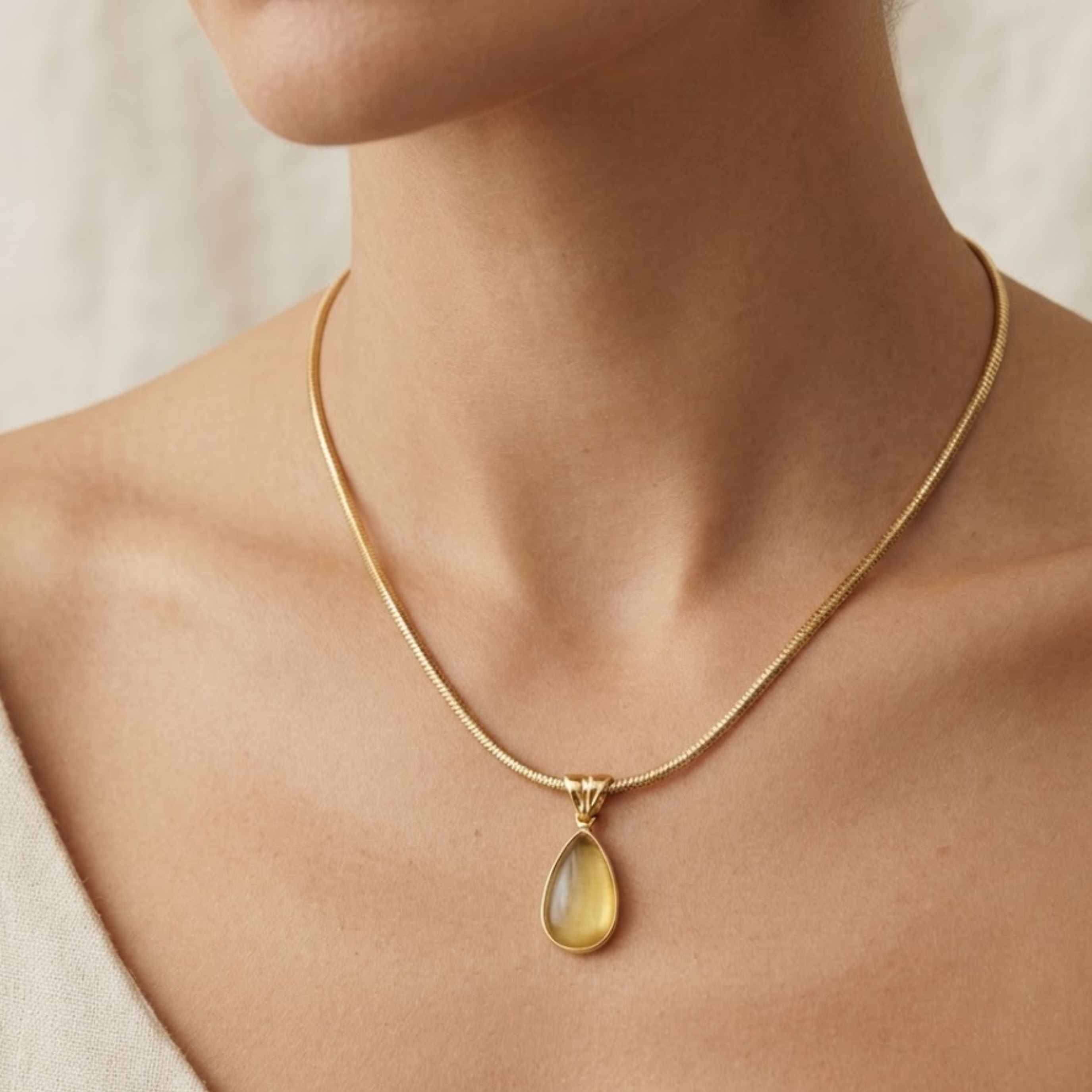 Rosalie Dewdrop Necklace