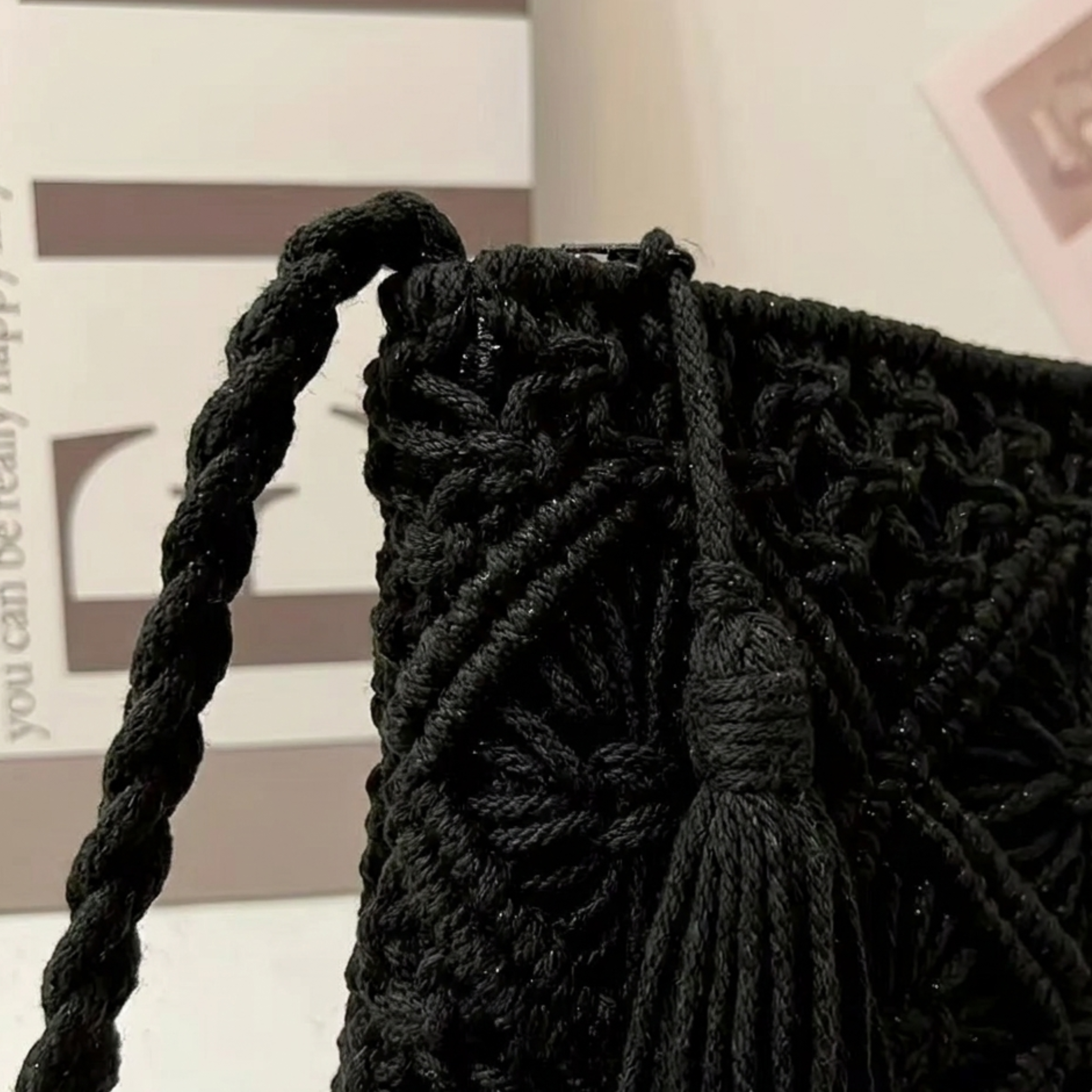 Stylische Quasten-Web-Umhängetasche – Nachhaltige Tasche