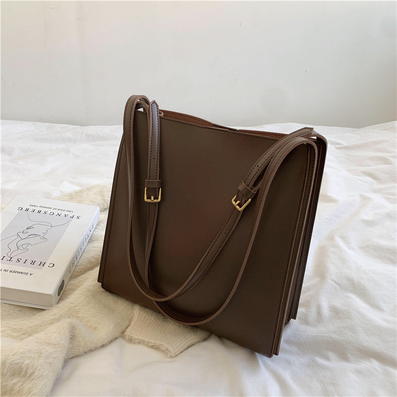 Alora Cuadrado Minimalist Crossbody Tote