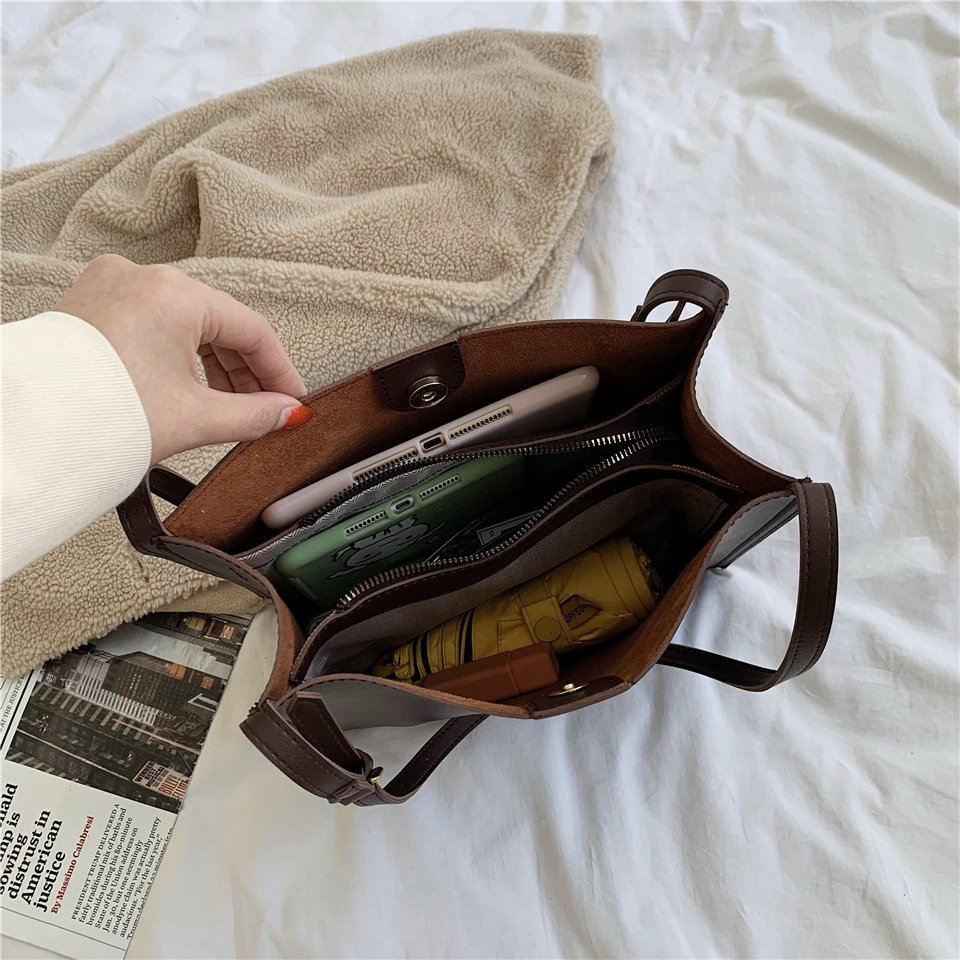 Alora Cuadrado Minimalist Crossbody Tote